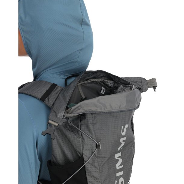 Simms Flyweight Vest Pack