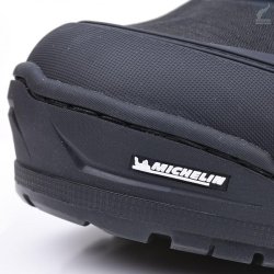 Vision Musta Michelin vadestvle